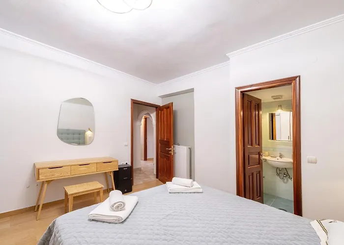 Harmony Garden Retreat Near Corfu Town Apartment *